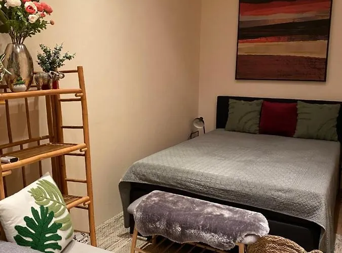 Jungle Story Apartment By Millenaris Park With Free Parking